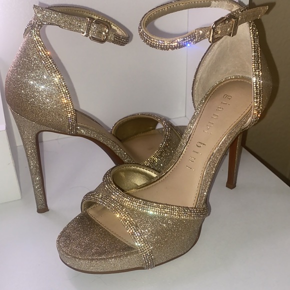 Gianni Bini Heels - Picture 3 of 5